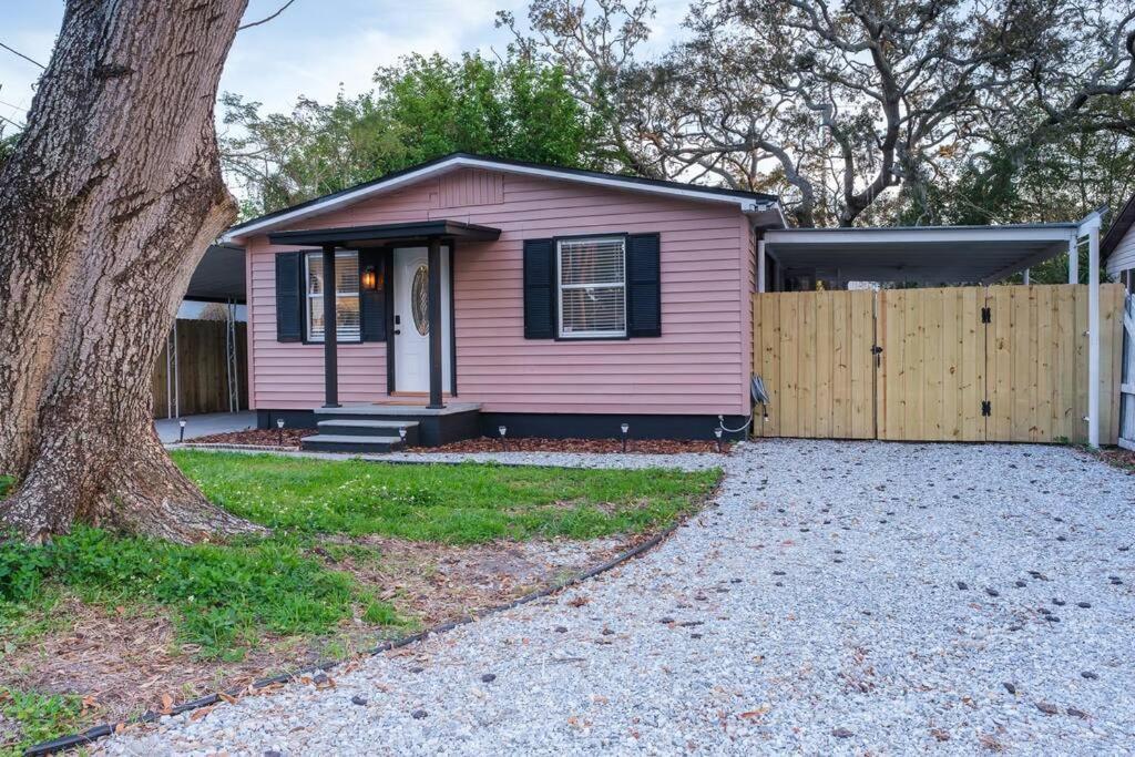 Вилла House Near Tampa Zoo And Busch Gardens, Free High Speed Wifi Экстерьер фото