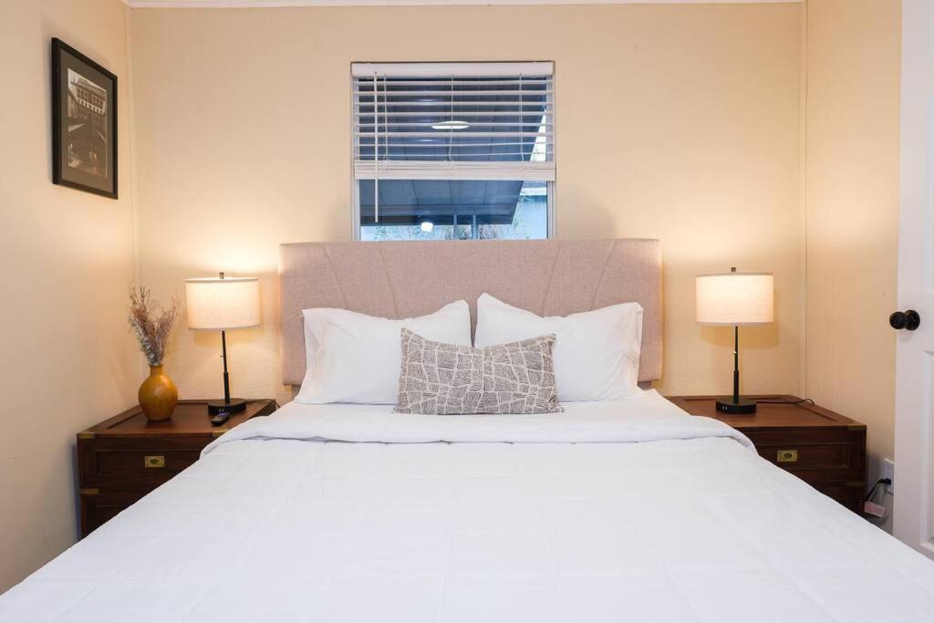 Вилла House Near Tampa Zoo And Busch Gardens, Free High Speed Wifi Экстерьер фото