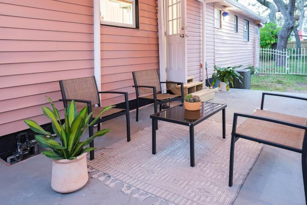 Вилла House Near Tampa Zoo And Busch Gardens, Free High Speed Wifi Экстерьер фото